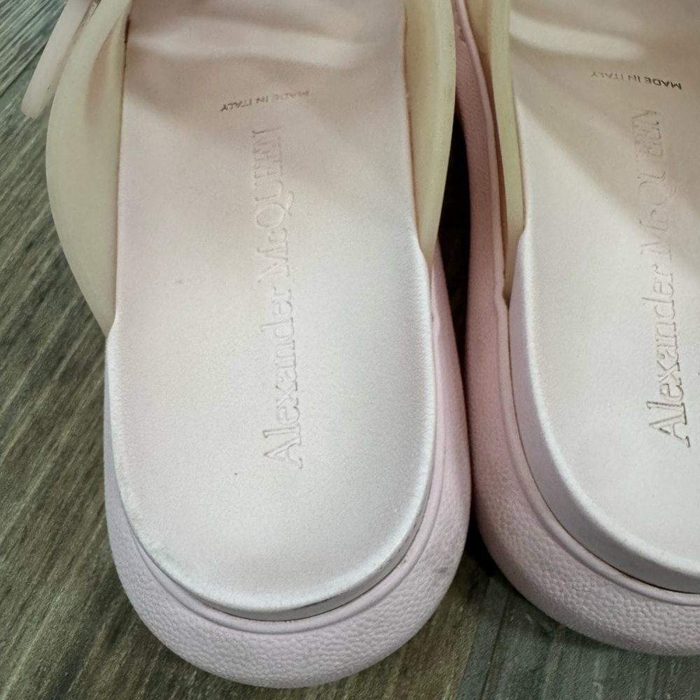 Alexander McQueen Oversized Slide Sandal size 8 - Picture 7 of 11